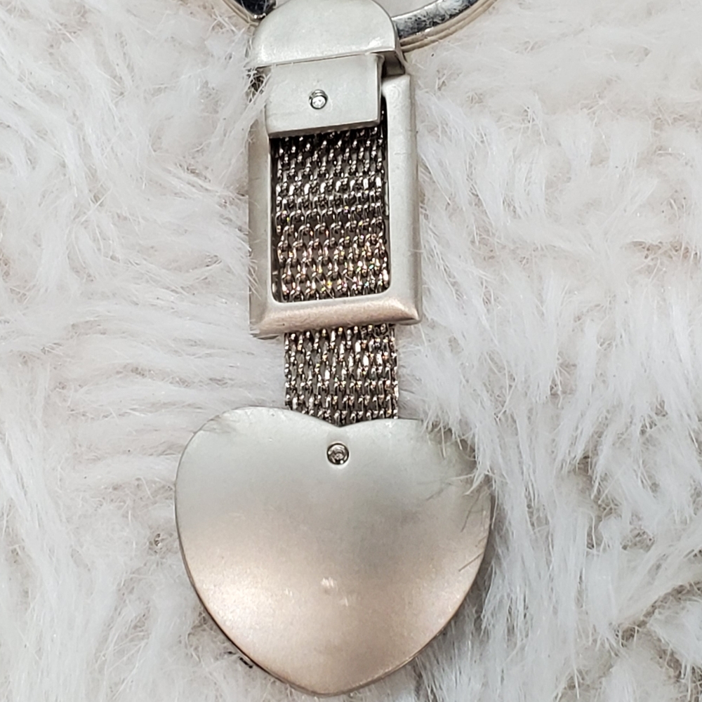 Keychain 🔑 - Picture 2 of 3